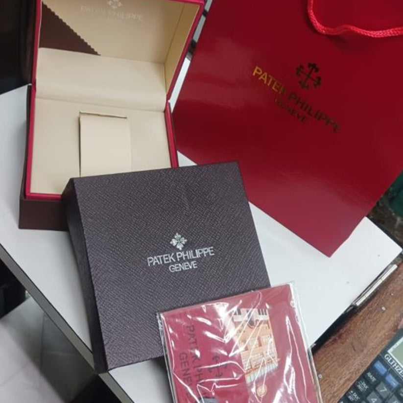 Patek Phillipe Nautilus Silver Green Akshay kumar watch